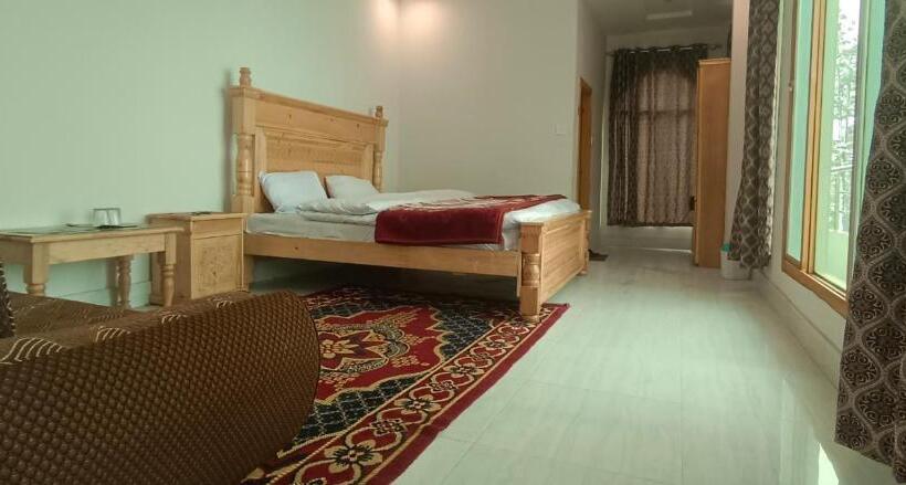 اتاق لوکس, Pearl Continental Hotel Malam Jabba