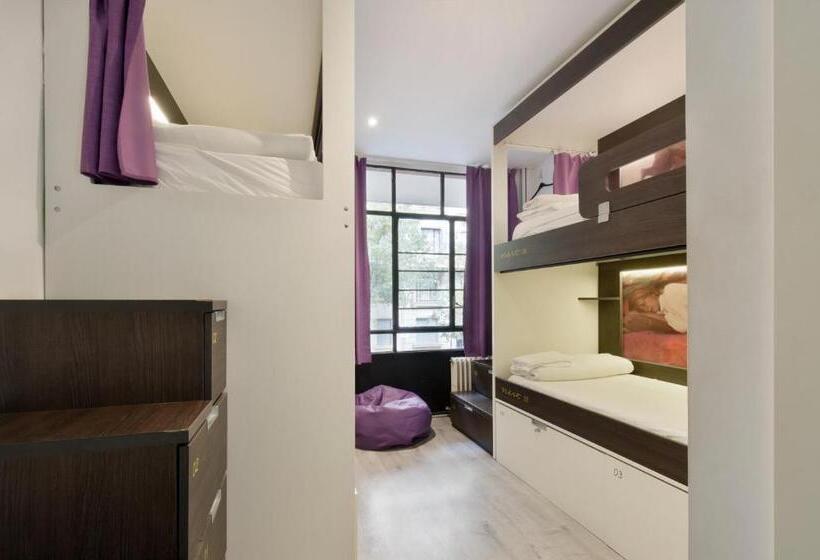 Habitación Cuádruple Clásica, Free Hostels Barcelona