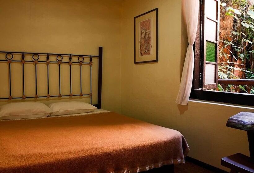 اتاق استاندارد, Kuching Waterfront Lodge