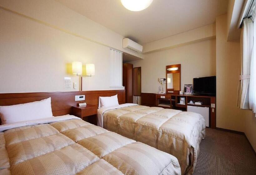 Номер Стандарт, Route Inn Chiryu  Kokudou 1 Gou