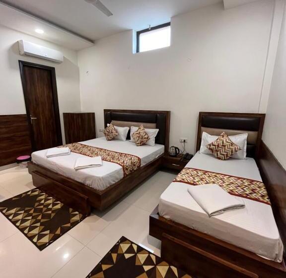 Трехместный Номер Deluxe, Sb Residency