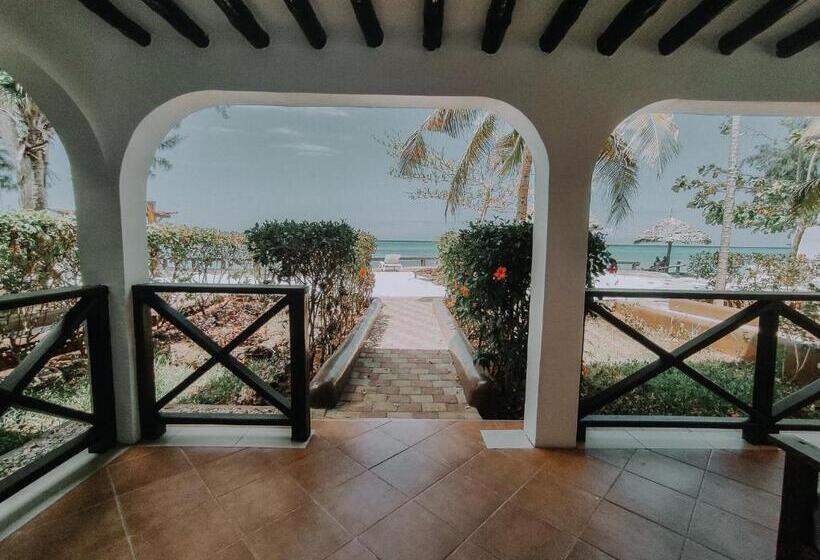 Люкс Дюплекс, Mnarani Beach Cottages
