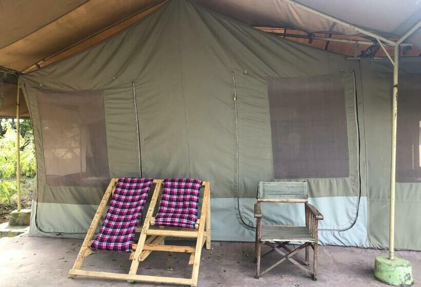 اتاق لوکس, Explore Mara Camp