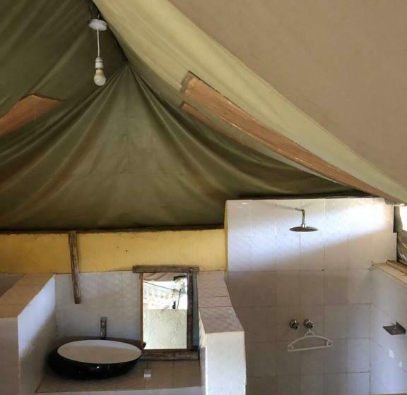 اتاق لوکس, Explore Mara Camp