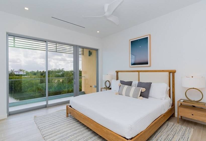 1 Bedroom Penthouse Apartment, One Canal Point