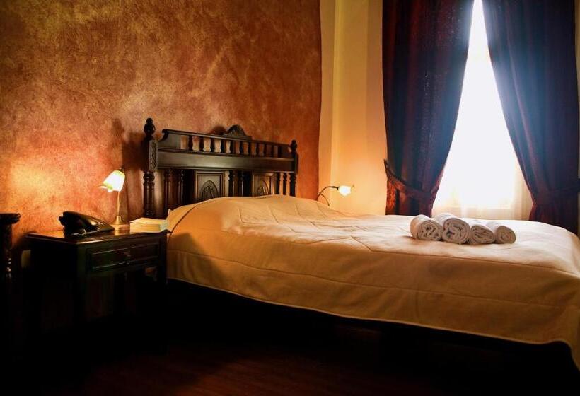 小型套房, Andromeda Suites