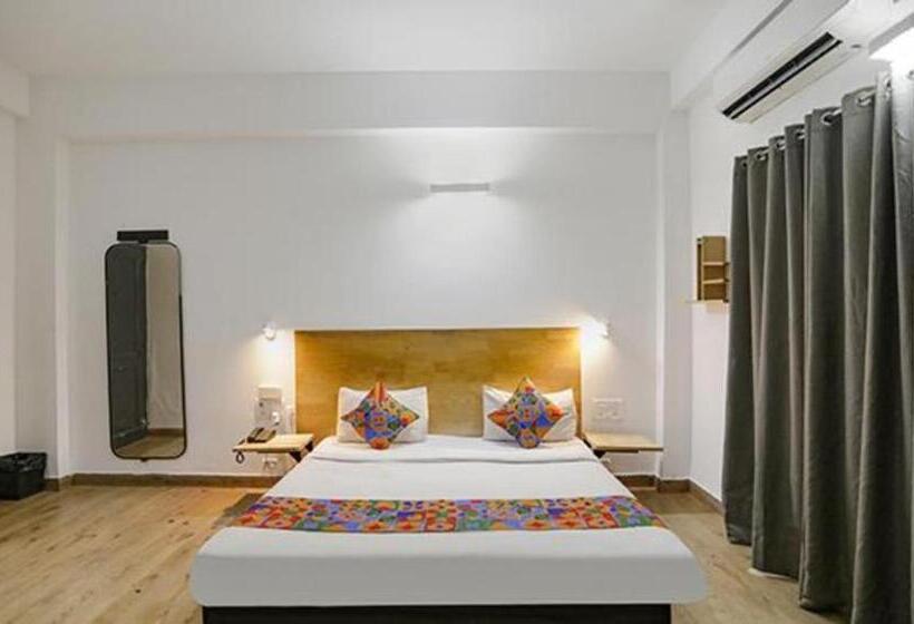 Номер Deluxe, Fabhotel F9 Sector 51