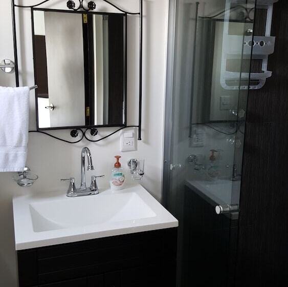 Escritório Estándar, Grupo Kings Suites Magnolia