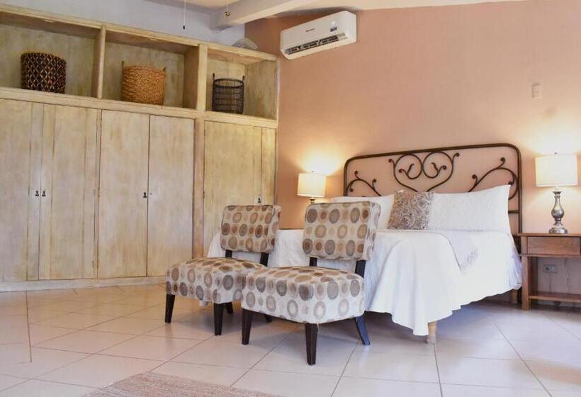اتاق لوکس با تخت بزرگ, Casa María Elena