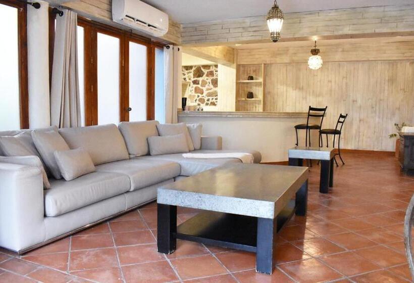 آپارتمان 1 خوابه با چشم‌انداز باغ, Casa María Elena