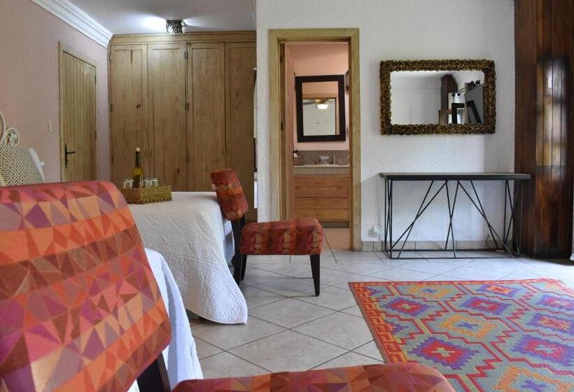 اتاق لوکس چهار تخته, Casa María Elena