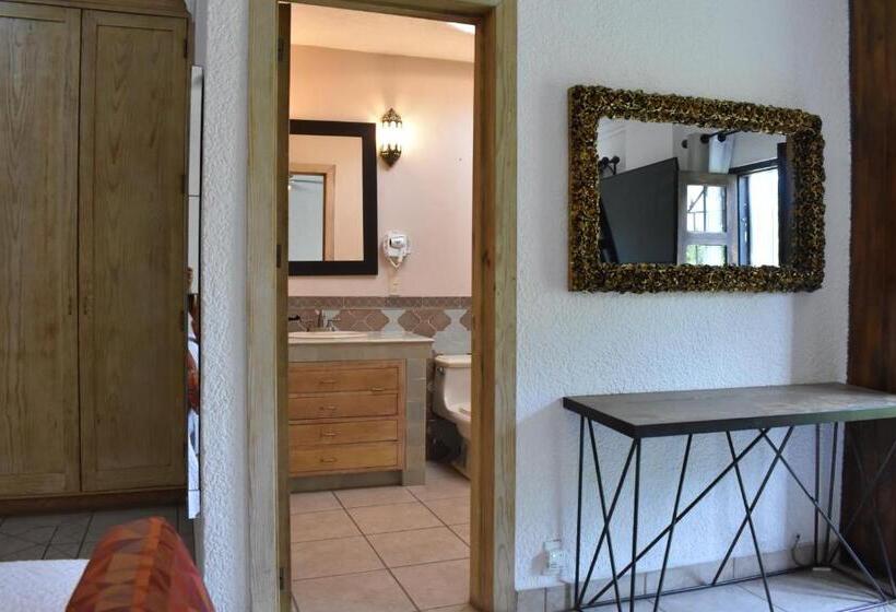 اتاق لوکس چهار تخته, Casa María Elena
