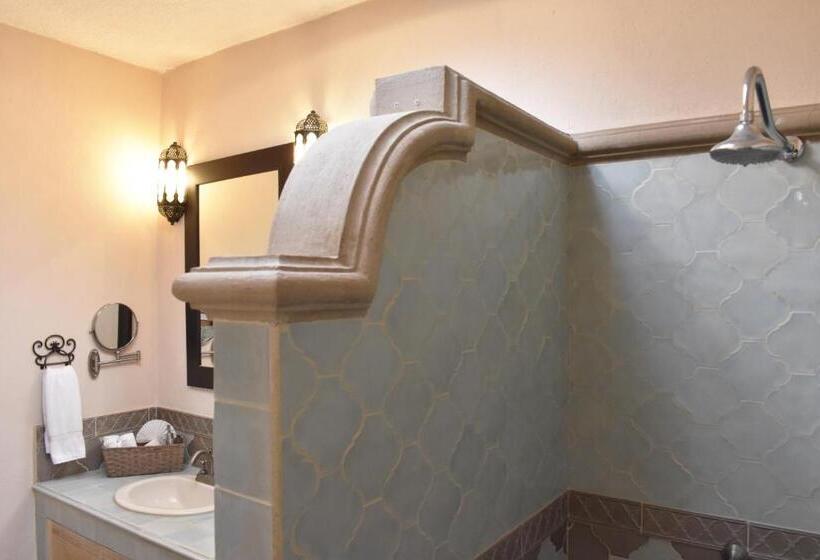 اتاق لوکس چهار تخته, Casa María Elena