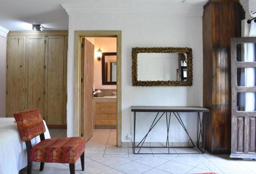اتاق لوکس چهار تخته, Casa María Elena