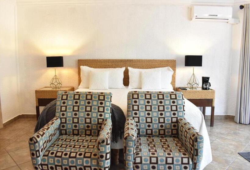 اتاق لوکس, Casa María Elena