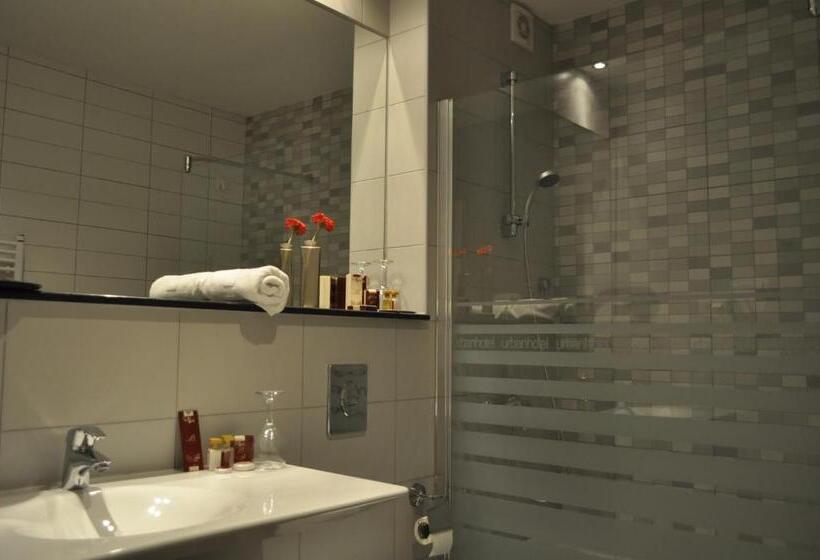 اتاق استاندارد, Dolce International