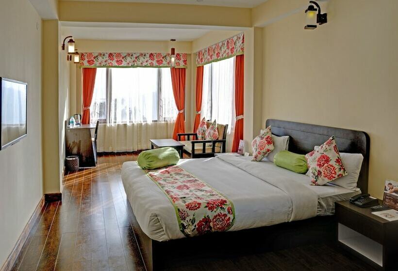 اتاق لوکس, Summit Namnang Courtyard & Spa Near Mg Marg