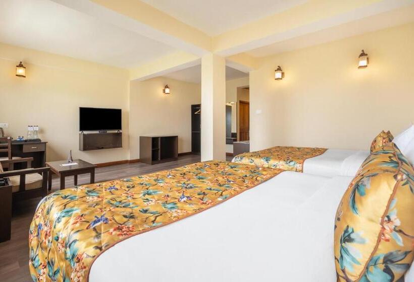 اتاق خانوادگی, Summit Namnang Courtyard & Spa Near Mg Marg