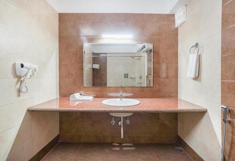 سوئیت جونیور با چشم‌انداز, Summit Namnang Courtyard & Spa Near Mg Marg