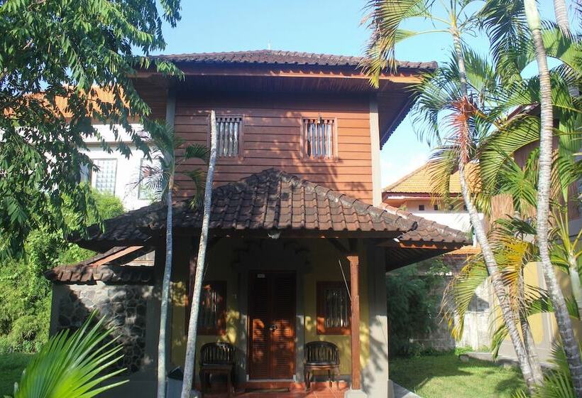 Quarto Familiar, Suji Bungalow