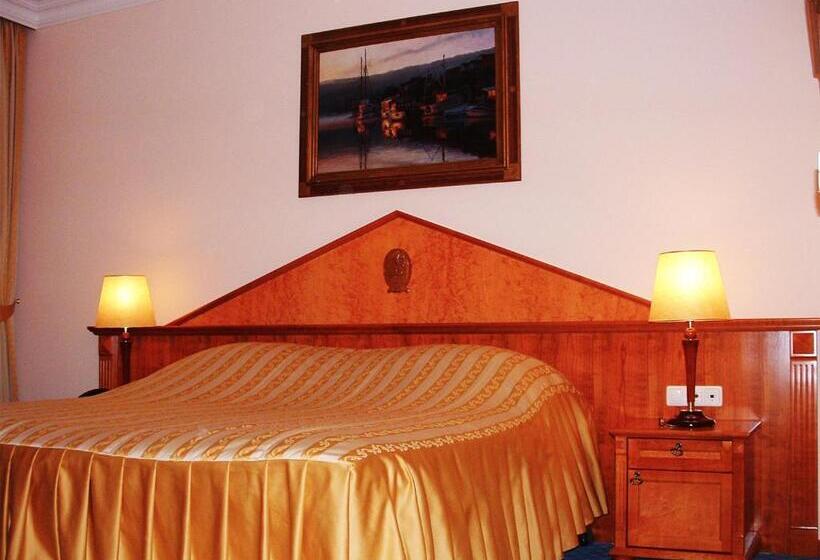 اتاق سوپریور با بالکن, Marina Frapa Resort Rogoznica