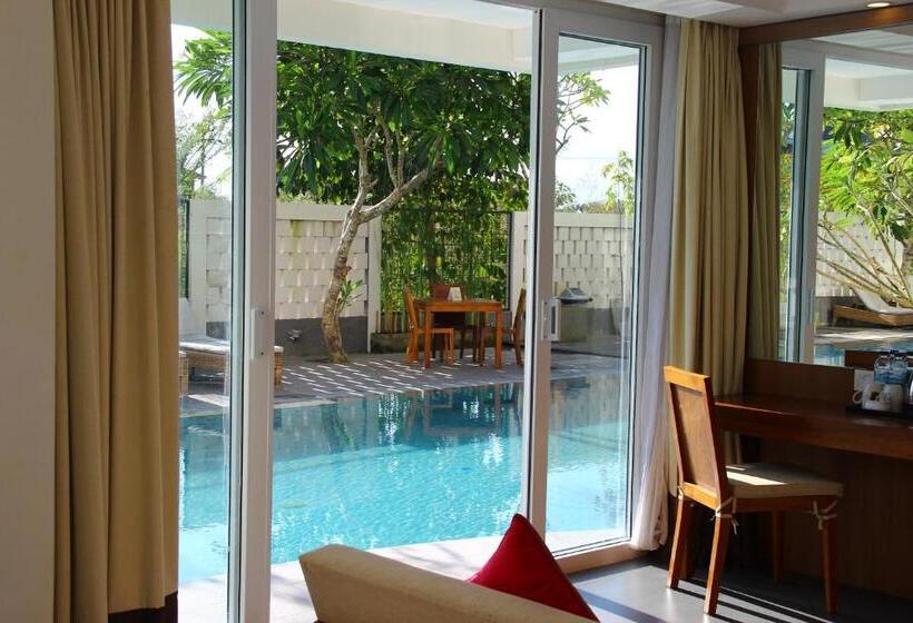 سوییت جونیور, Paragon Hotel Seminyak