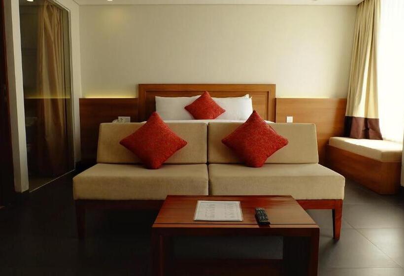سوییت جونیور با بالکن, Paragon Hotel Seminyak