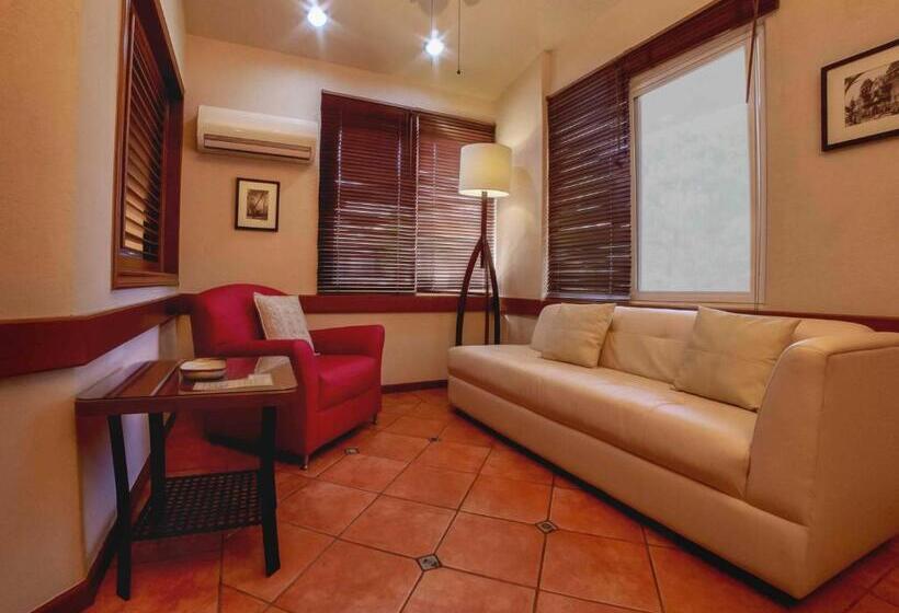 סוויטה, Alcazar Suites