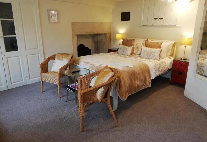 스탠다드 룸 킹사이즈 침대, Longbridge House