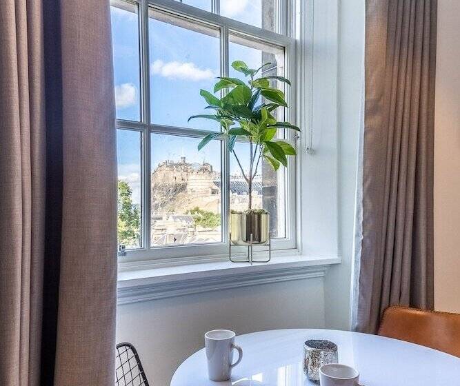 Apartament 21 Dormitor Superior, No1 Apartments Edinburgh   George Iv Bridge