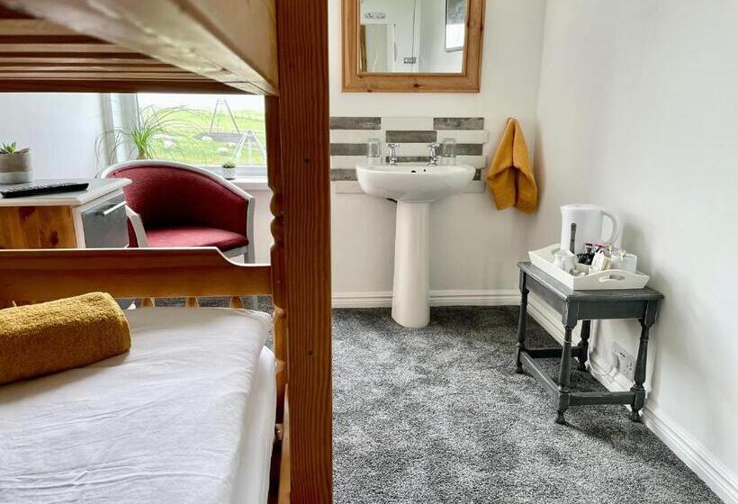 Номер Стандарт Совместная Ванная, Breakers Guest House