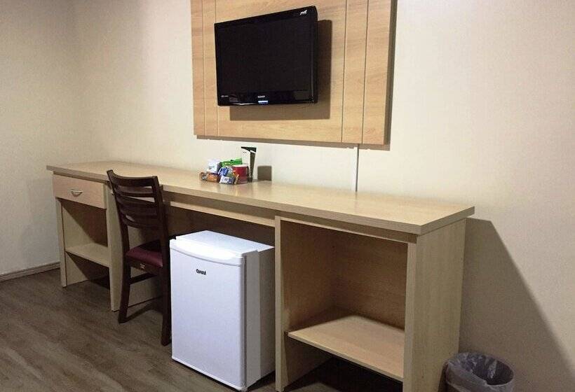 اتاق لوکس سه تخته, Euro Suite Campos Do Jordão By Nacional Inn