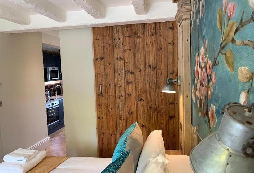 Люкс Deluxe Кровать Кинг, Bradleigh Lodge