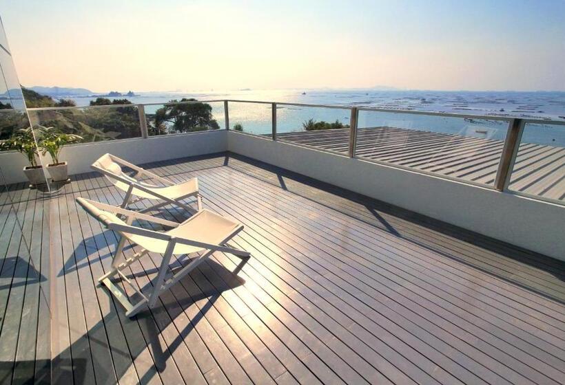 سوئیت پنت هاوس, Balcony Seaside Sriracha Hotel & Serviced Apartments