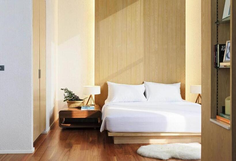 سوئیت پنت هاوس, Balcony Seaside Sriracha Hotel & Serviced Apartments