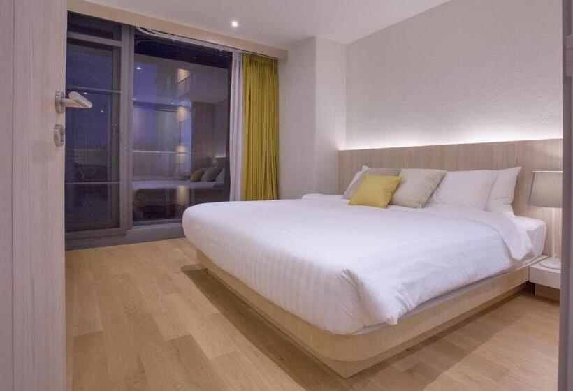 سوئیت دلوکس 2 خوابه, Balcony Seaside Sriracha Hotel & Serviced Apartments