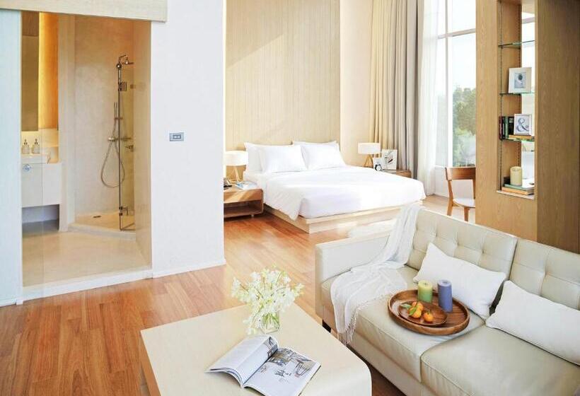 سوئیت پنت هاوس, Balcony Seaside Sriracha Hotel & Serviced Apartments