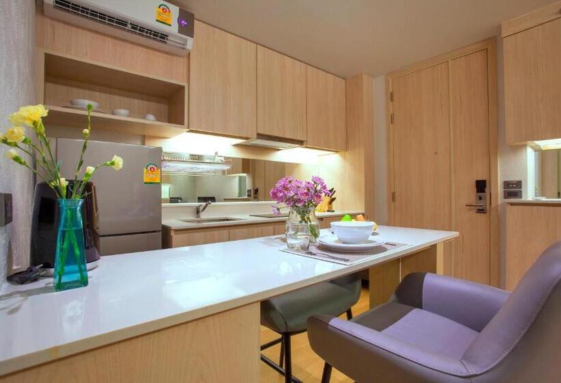 سوییت لوکس, Balcony Seaside Sriracha Hotel & Serviced Apartments