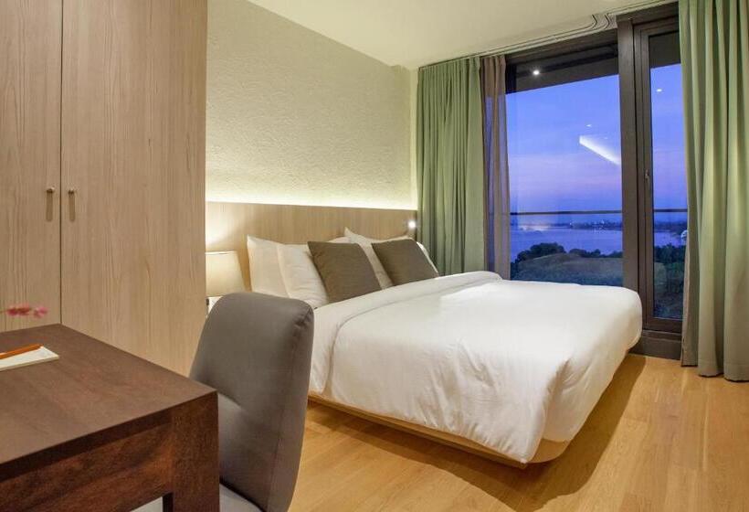 سوییت لوکس, Balcony Seaside Sriracha Hotel & Serviced Apartments