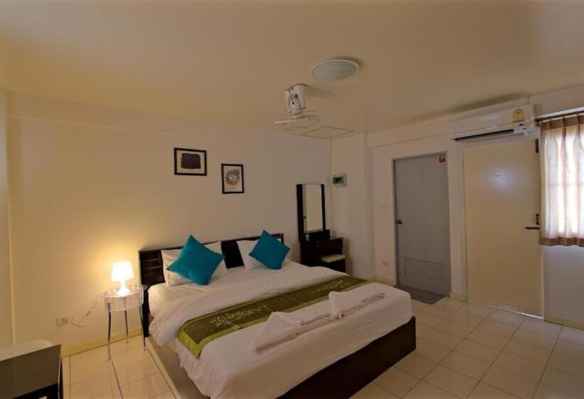 اتاق استاندارد, Charn Residence
