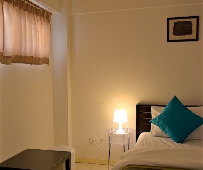اتاق استاندارد, Charn Residence