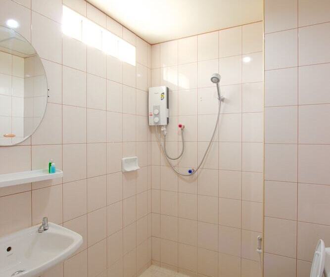 اتاق لوکس, Charn Residence
