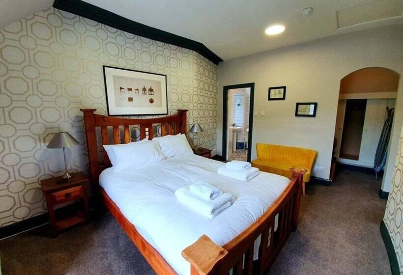 Superior room with lake view, Achray House Restaurant With Rooms