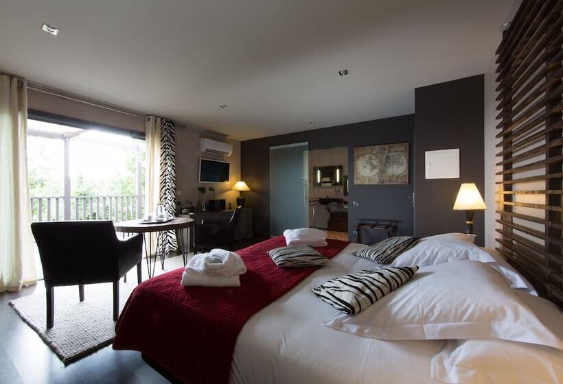 Deluxe Bungalow, Domaine De Chalvêches Hôtel Spa 4