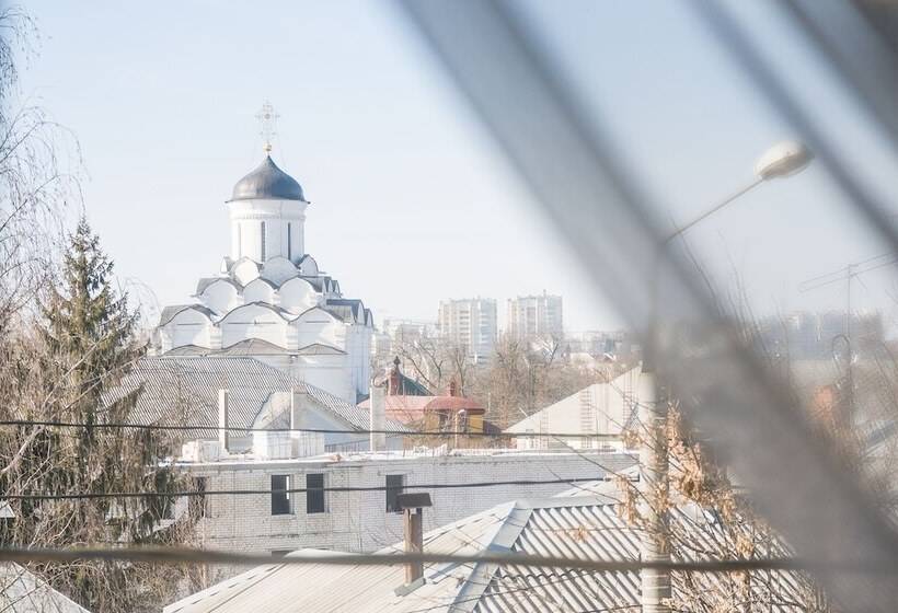 标准间, Rus
