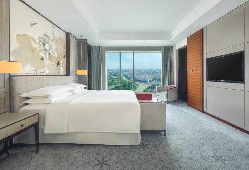 سوییت جونیور, Sheraton Shanghai Jiading