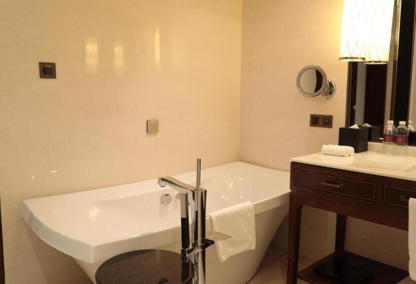 سوئیت کلاب, Sheraton Shanghai Jiading