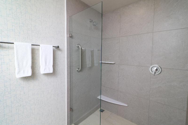 スタンダードルーム, Holiday Inn Express   Monterrey   Fundidora, An Ihg