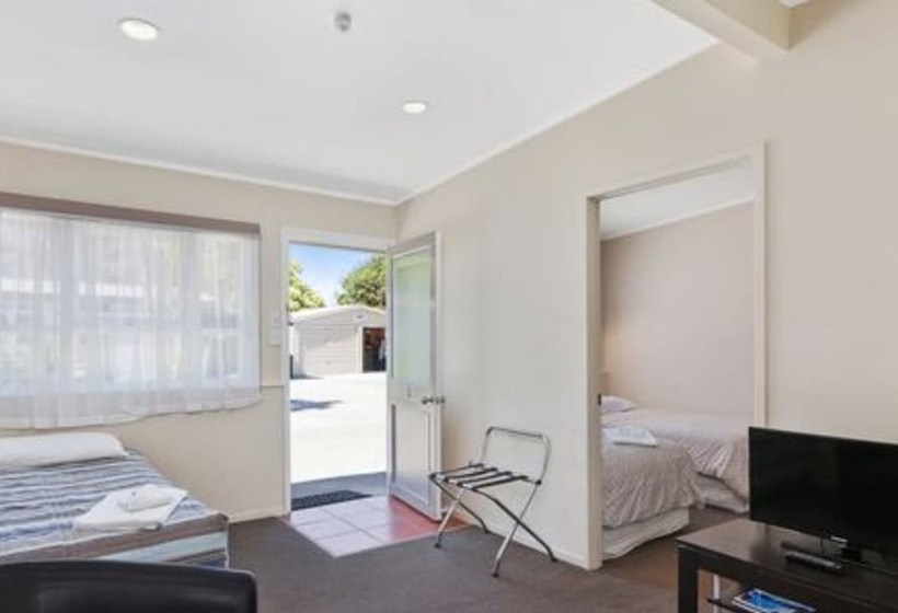 Студия Стандарт, Amber Court Motel Whakatane