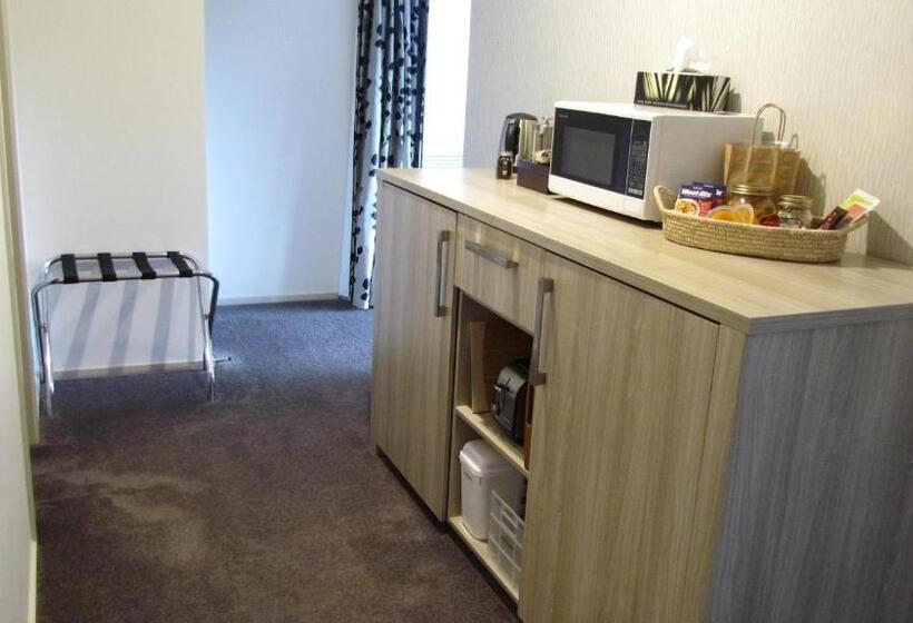 Люкс Deluxe Кровать Кинг, Tongariro Suites